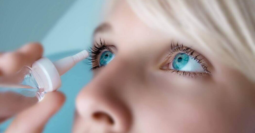 Ogen Drupppelen na ooglaser behandeling bij droge ogen